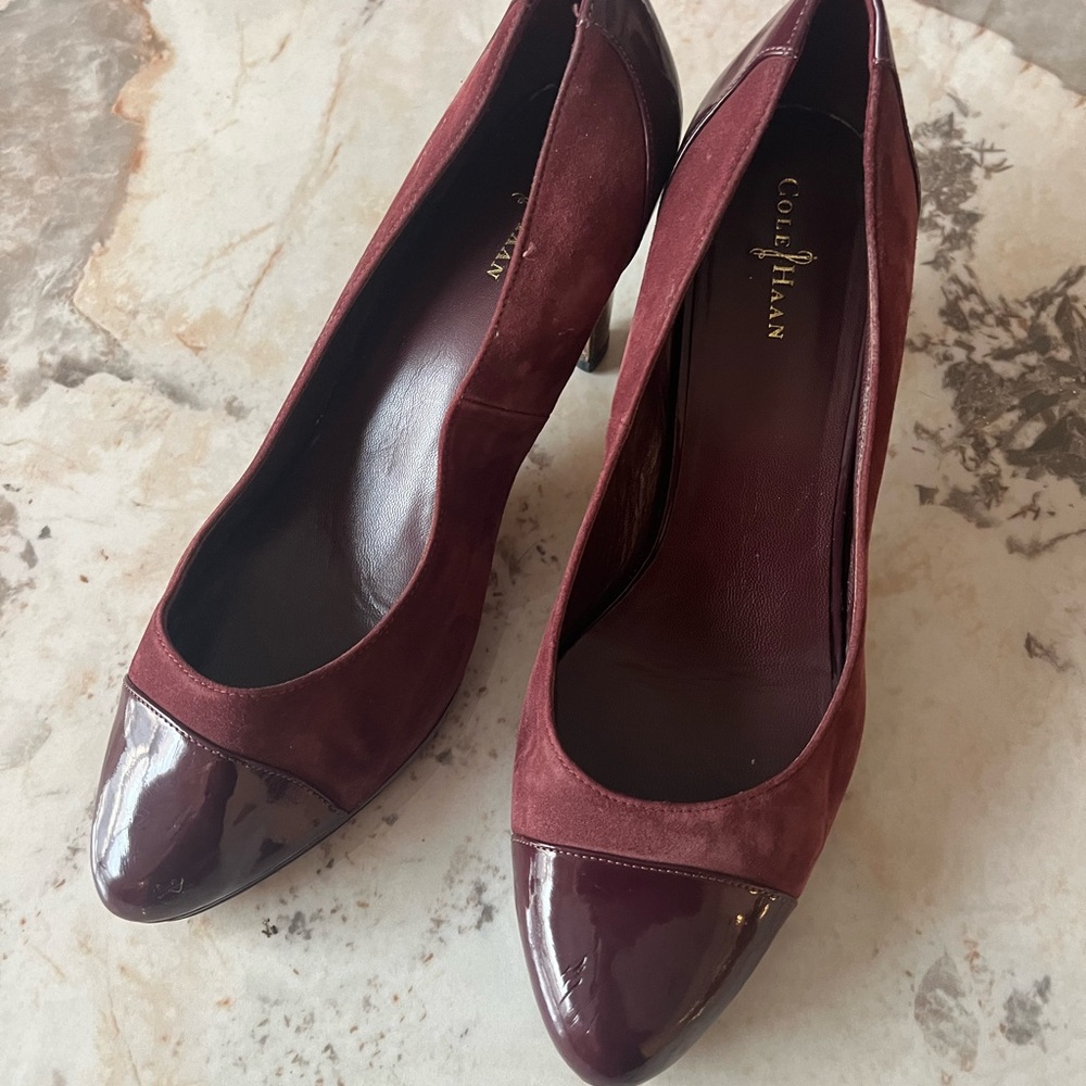 COLE HAAN LEATHER PUMPS 9.5